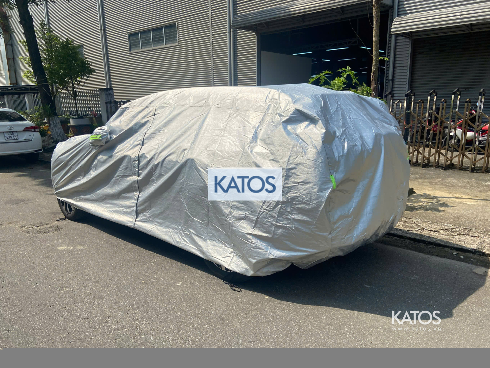 Bạt Che Nắng Xe Hơi Loại Nào Bền Nhất 2025? – Katos TR1: Lựa Chọn Vượt Trội Từ Katos.vn