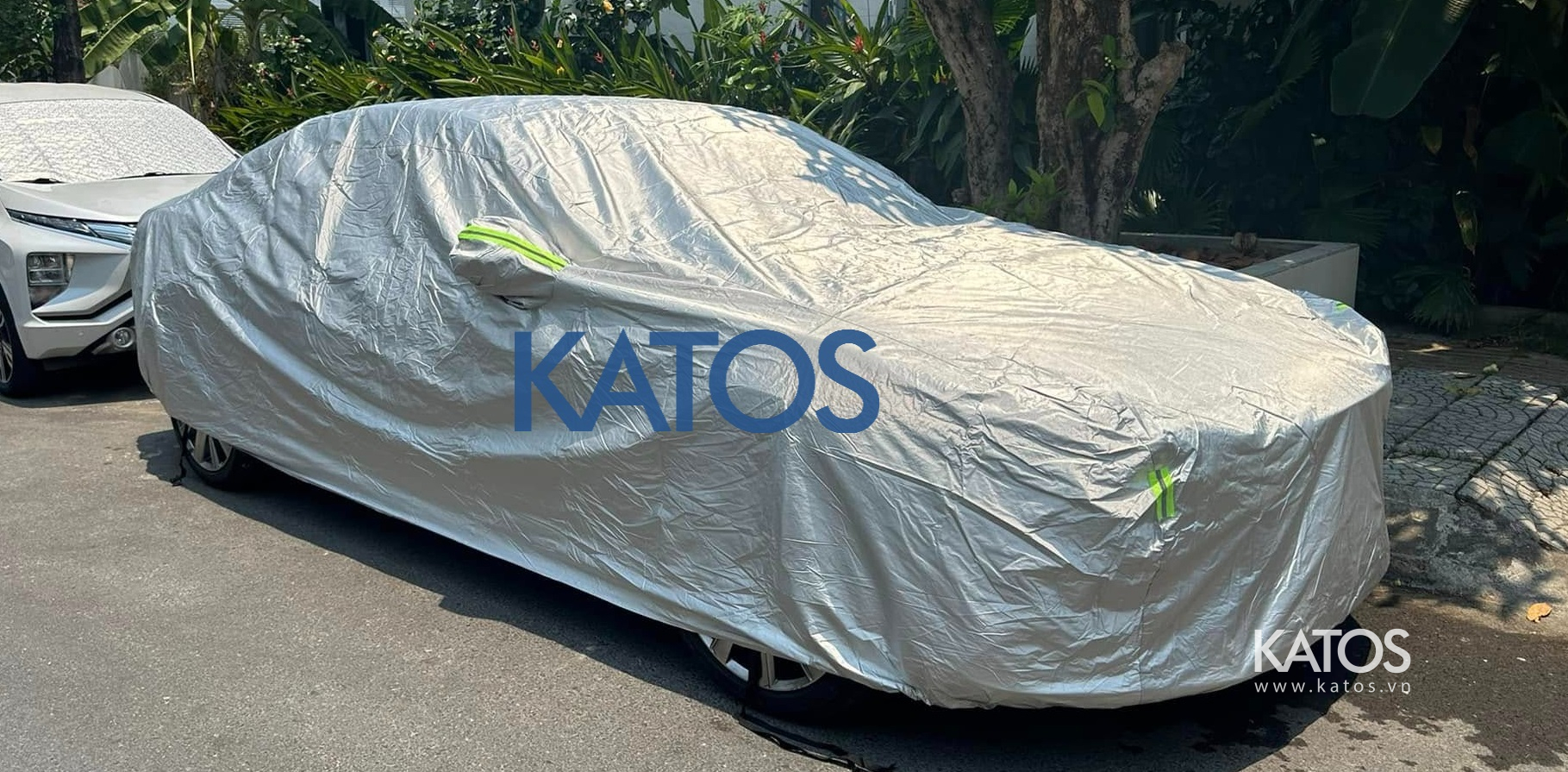 Bạt phủ &ocirc; t&ocirc; 3 lớp tr&aacute;ng bạc Katos